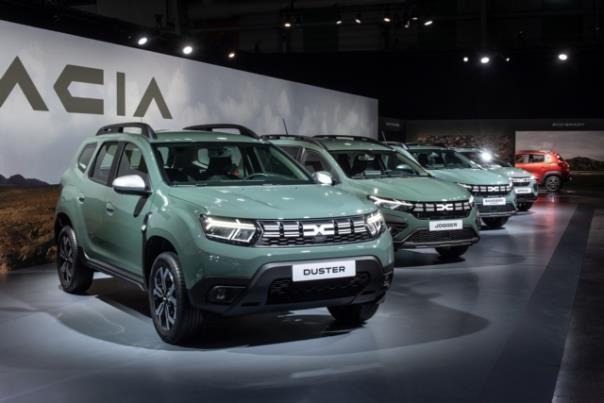 DACIA AN DER AUTO ZÜRICH CAR SHOW 2022: SCHWEIZER PREMIERE FÜR DIE NEUE MARKENIDENTITÄT